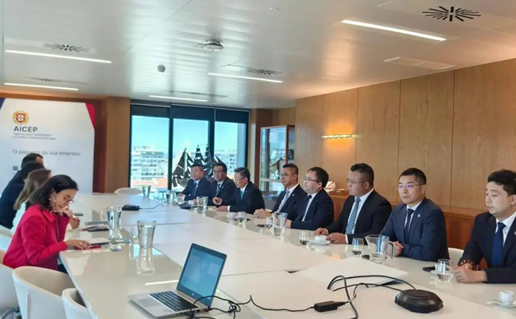 迅鐳激光董事長顏章健率隊赴歐洲進行商務(wù)考察（三）