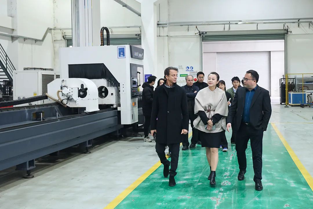 歐委會駐德國首席代表劉靜文攜海外客戶蒞臨迅鐳激光參觀考察！(圖4)