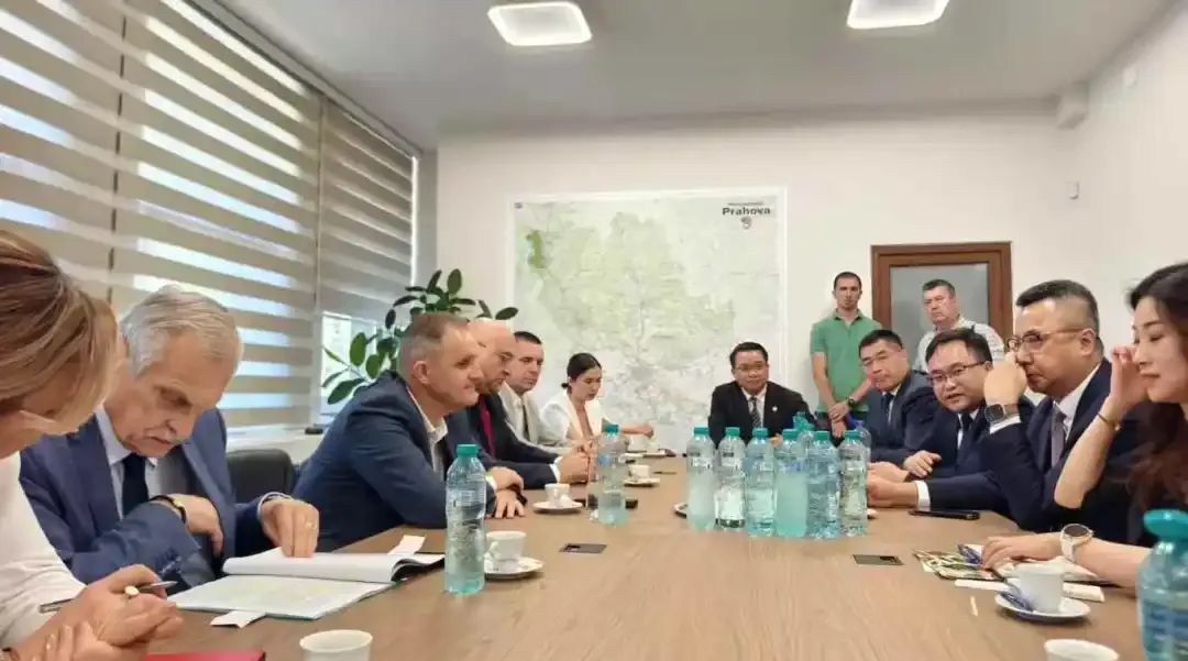 迅鐳激光董事長顏章健率隊(duì)赴歐洲進(jìn)行商務(wù)考察(二)(圖4)