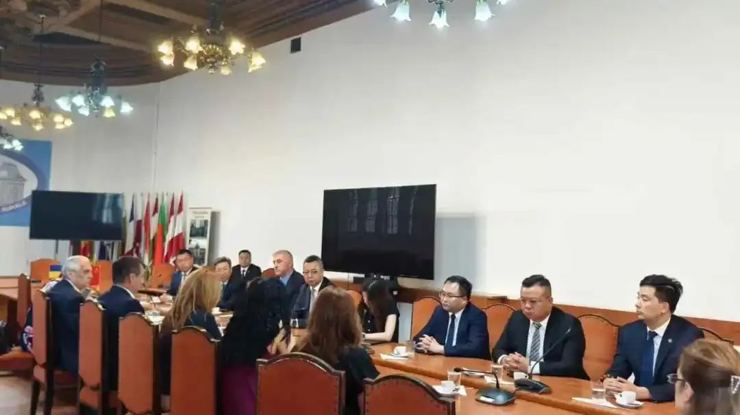 迅鐳激光董事長顏章健率隊(duì)赴歐洲進(jìn)行商務(wù)考察(二)(圖8)